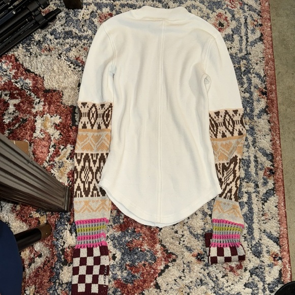 We The Free Gorgeous Thermal Cuff XS - Picture 6 of 10